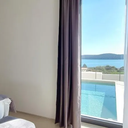 Apartment Luxury Mukalba *