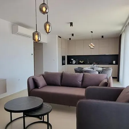 Apartment Luxury Mukalba